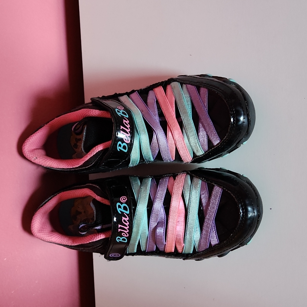 Skechers Bella Ballerina spinning bottom sneakers